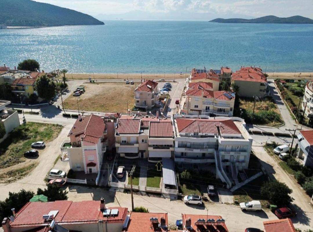 Myrsini's Sea View Apartment Néa Péramos